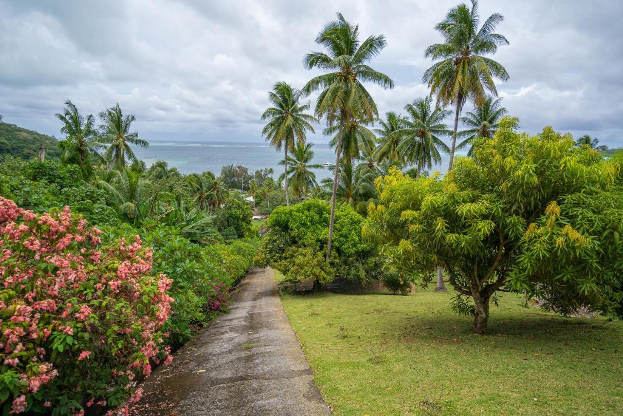 Bora Bora Holiday'S Lodge Esterno foto