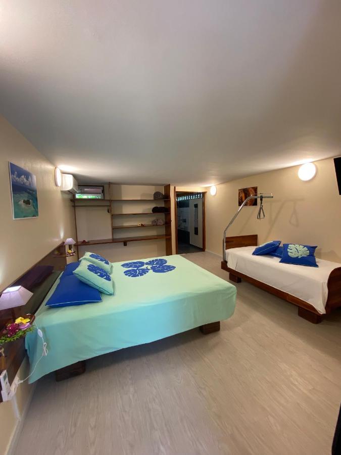 Bora Bora Holiday'S Lodge Esterno foto