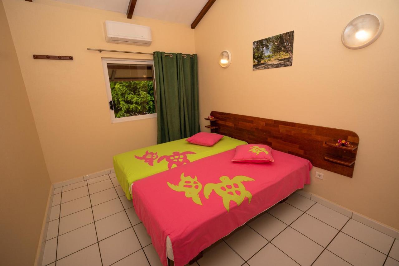 Bora Bora Holiday'S Lodge Esterno foto