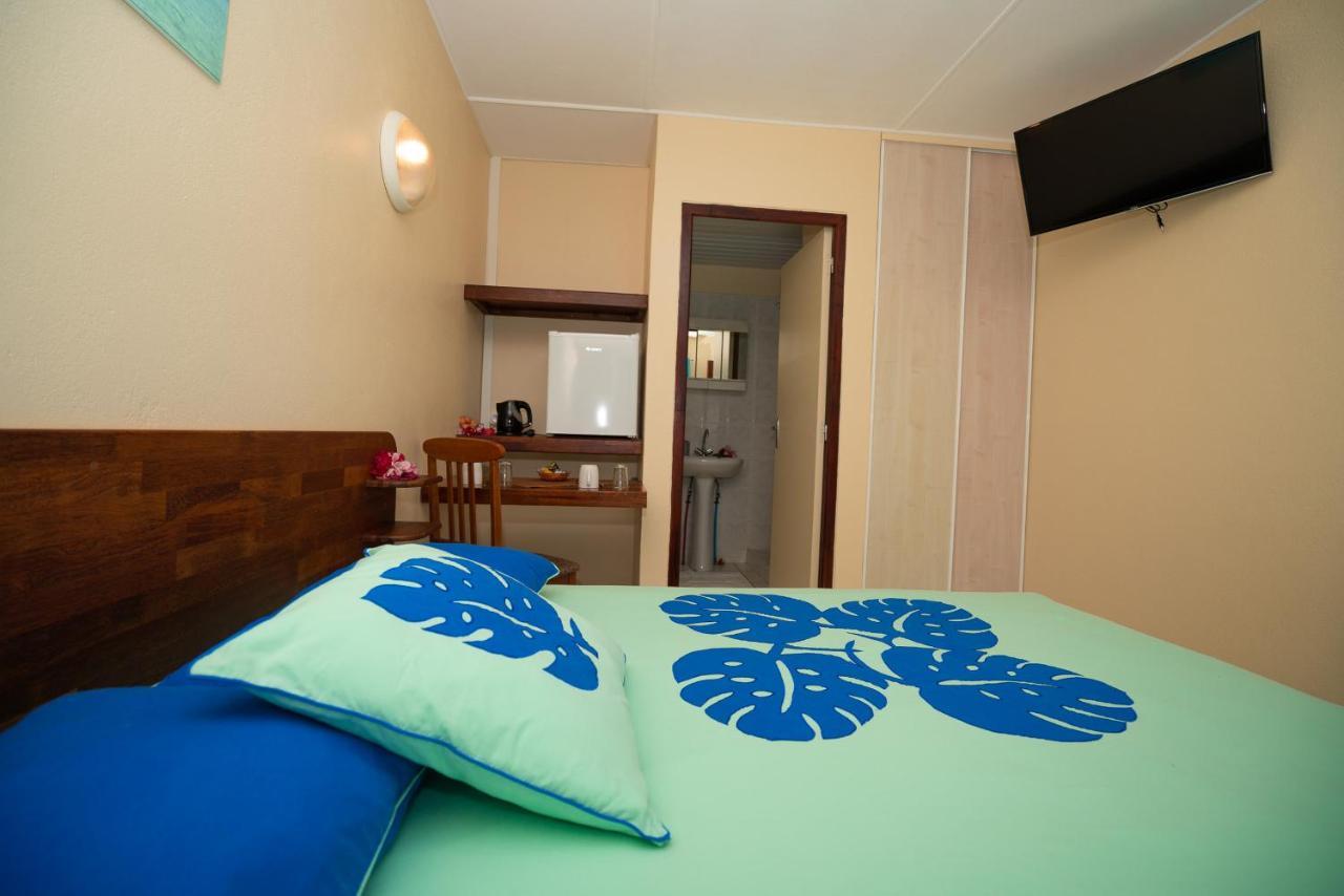 Bora Bora Holiday'S Lodge Esterno foto