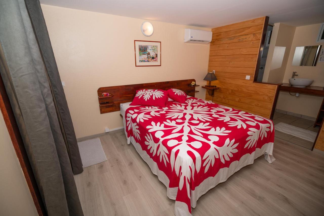 Bora Bora Holiday'S Lodge Esterno foto